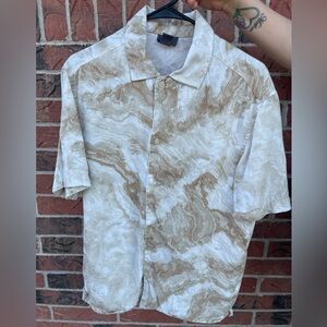Forever 21 Marbled Button Down. Unisex